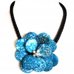 18 inches Natural Leather One Blue Round Shell Flower Necklace