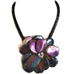 18 inches Natural Leather One Black Oval Flower Shell Necklace