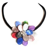 18 inches Natural Leather One Multicolor Shell Flower Necklace