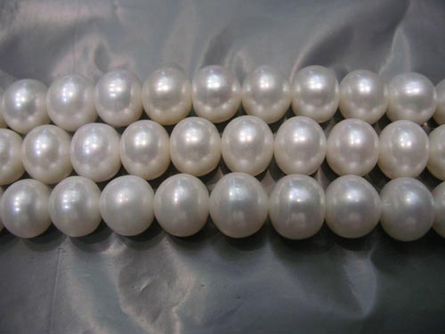 16 inches 8-9mm White Button Pearls Loose Strand