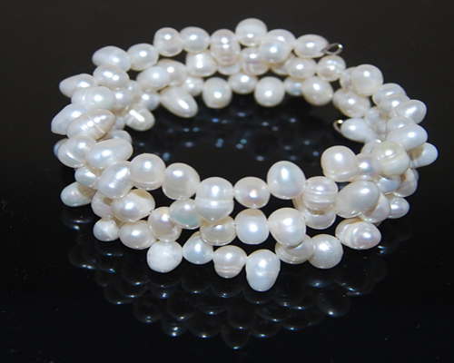 7.5 inches 5-6mm Natrual White Handmade Pearl Memory Wire Bracelet