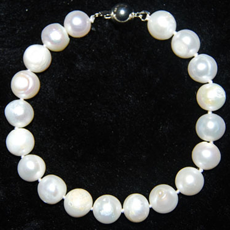 7.5-8 inches Grade A 7-8mm White Round Freshwater Pearl Bracelet