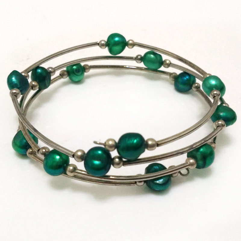 7.5-8 inches 8-9mm Emerald Baroque Pearl Women Memory Wire Bracelet