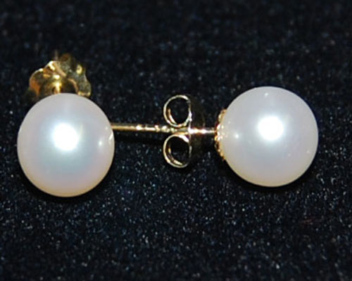 7-7.5mm AAA White Saltwater Akoya Pearl 14K Gold Stud Earring