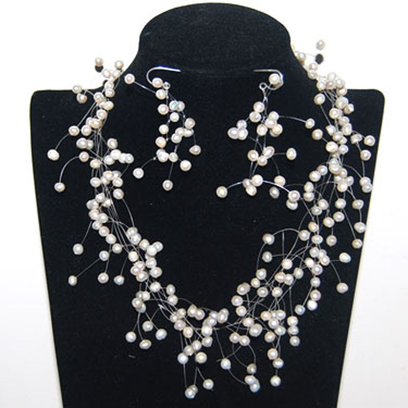 16 inches Starriness Style Natural Handmade Seed Pearl Necklace