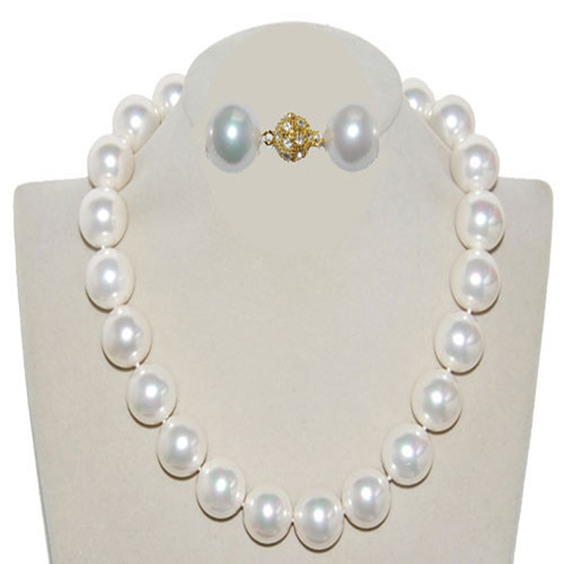 17 inches 18mm White Round Shell Pearl Necklace