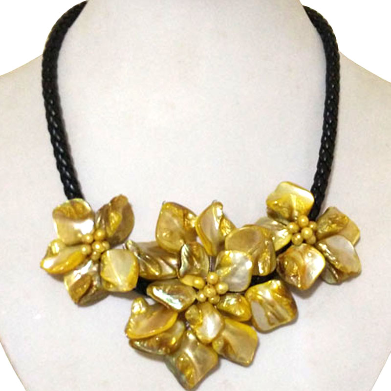 18 inches Natural Leather Three Yellow Shell Flower Necklace