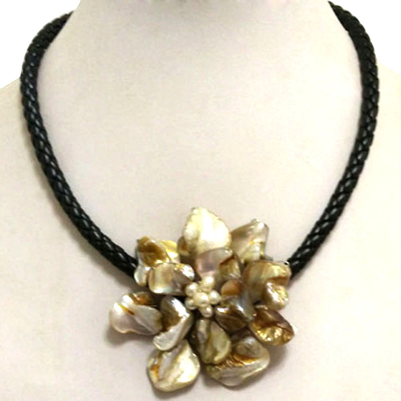18 inches Natural Leather One Champagne Shell Flower Necklace