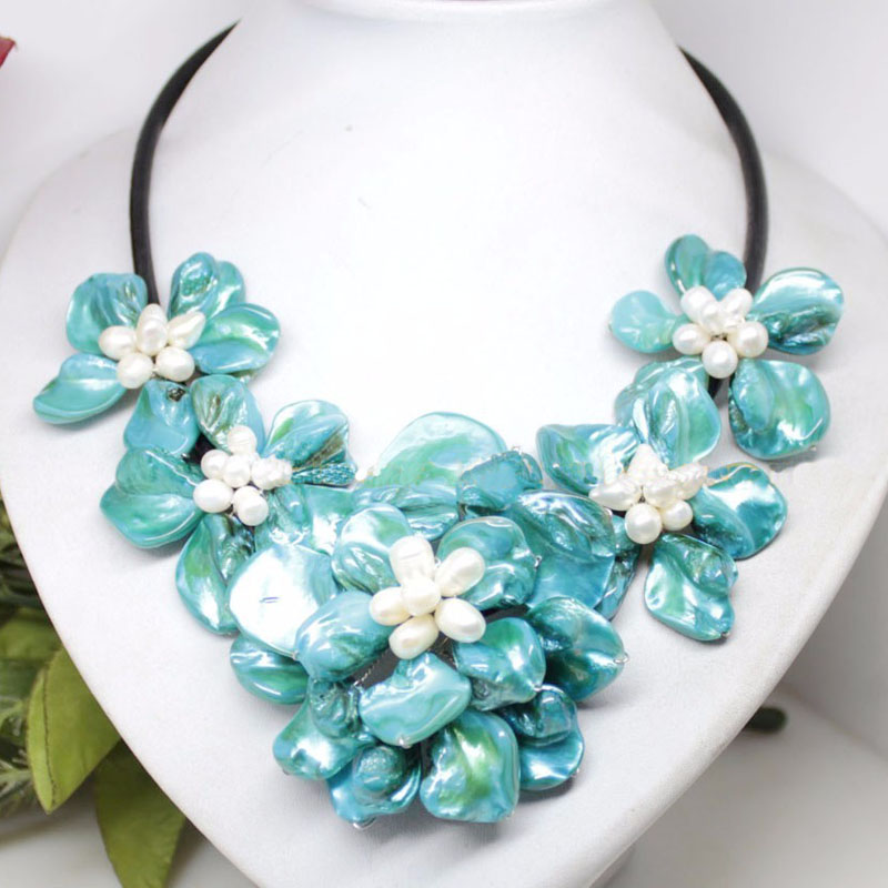 18 inches Natural Leather Five Blue Shell Flower Necklace