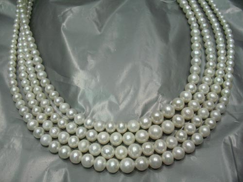 16 inches AA 4-9mm Graduated White Round Pearls Loose Strand