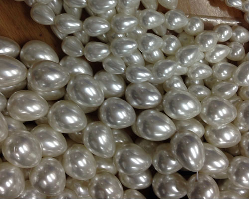 16 inches Raindrop Shaped White Shell Pearls Loose Strand
