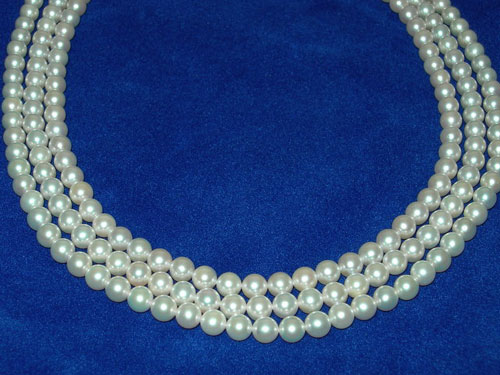 16 inches AAA 5.5-6.0mm Round White Akoya Pearls Loose Strand
