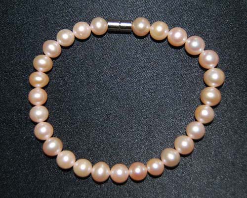 7.5 inches 5-6 mm Pink Pearl Bracelet with Magnetic Clasp