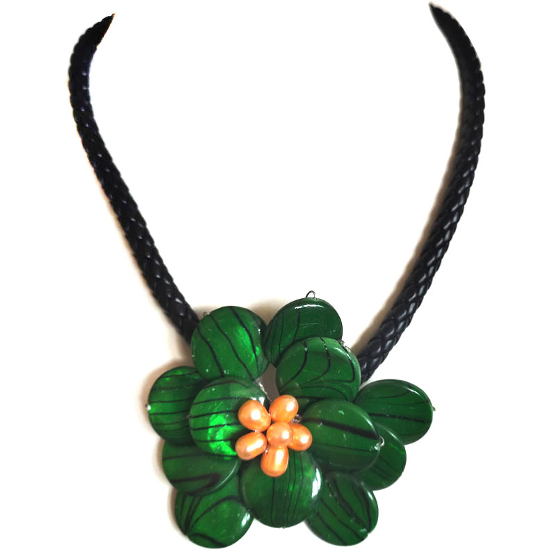 18 inches Natural Leather One Round Green Shell Flower Necklace