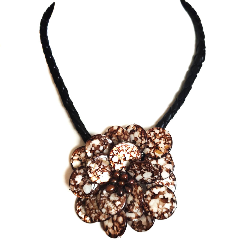 18 inches Natural Leather One Round Copper Shell Flower Necklace