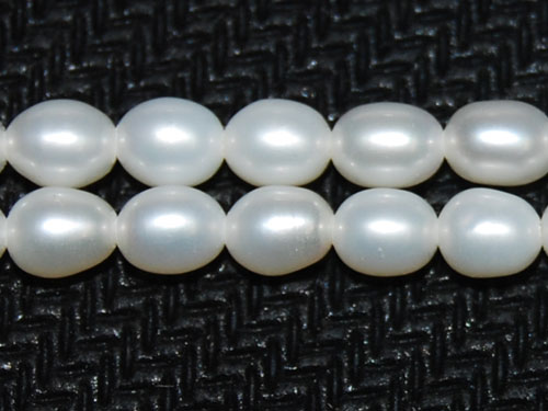 16 inches 5-6mm White Rice Pearls Loose Strand